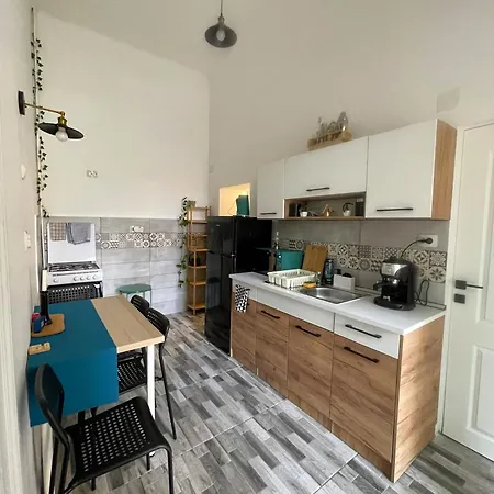 公寓 Small - Historic House *