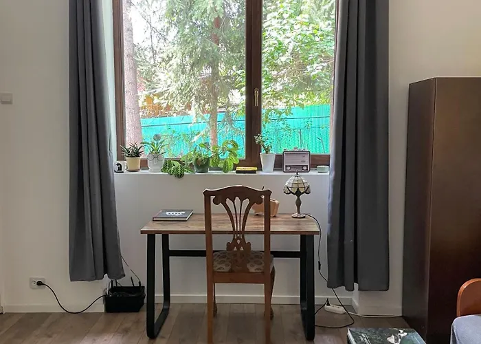 Small - Historic House *